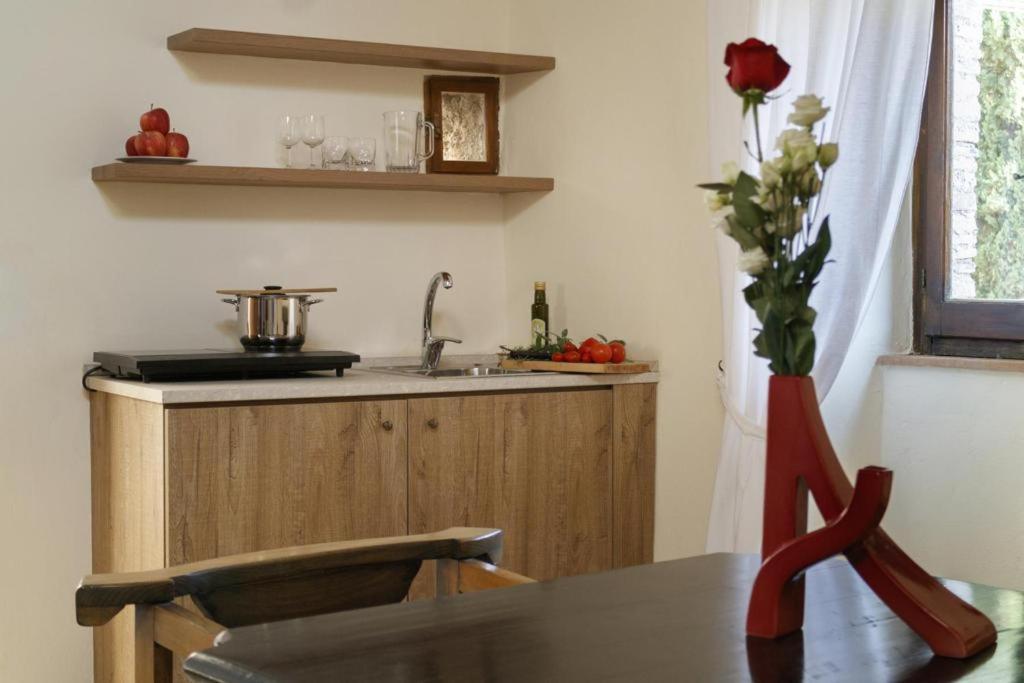 Relais Borgo Lizori Country House Campello sul Clitunno Exterior foto