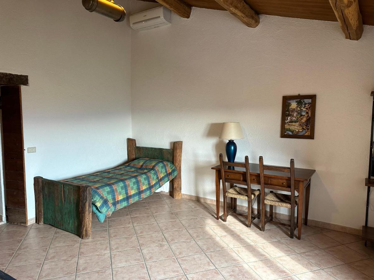 Relais Borgo Lizori Country House Campello sul Clitunno Exterior foto
