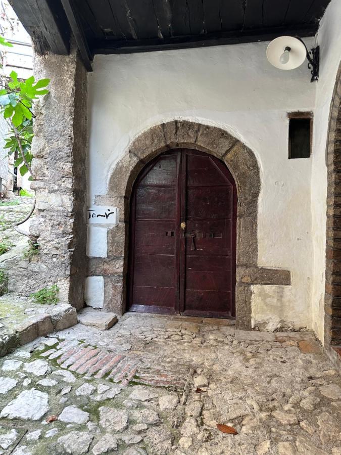 Relais Borgo Lizori Country House Campello sul Clitunno Exterior foto