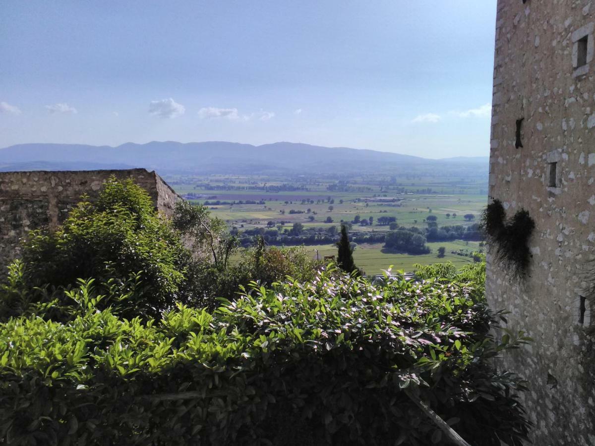 Relais Borgo Lizori Country House Campello sul Clitunno Exterior foto